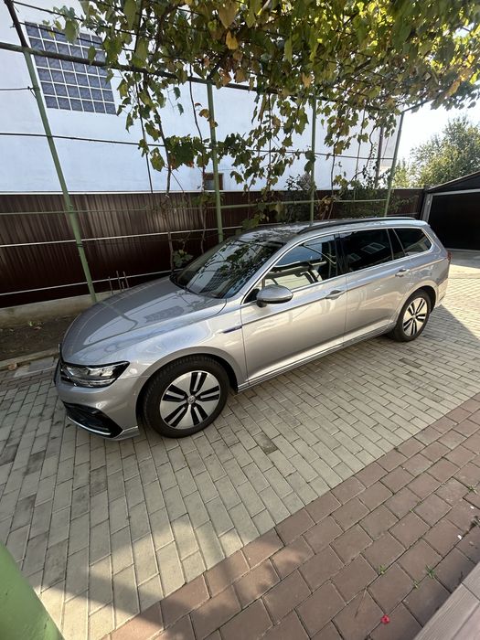 VOLKSWAGEN Passat 2022 — imagine 1