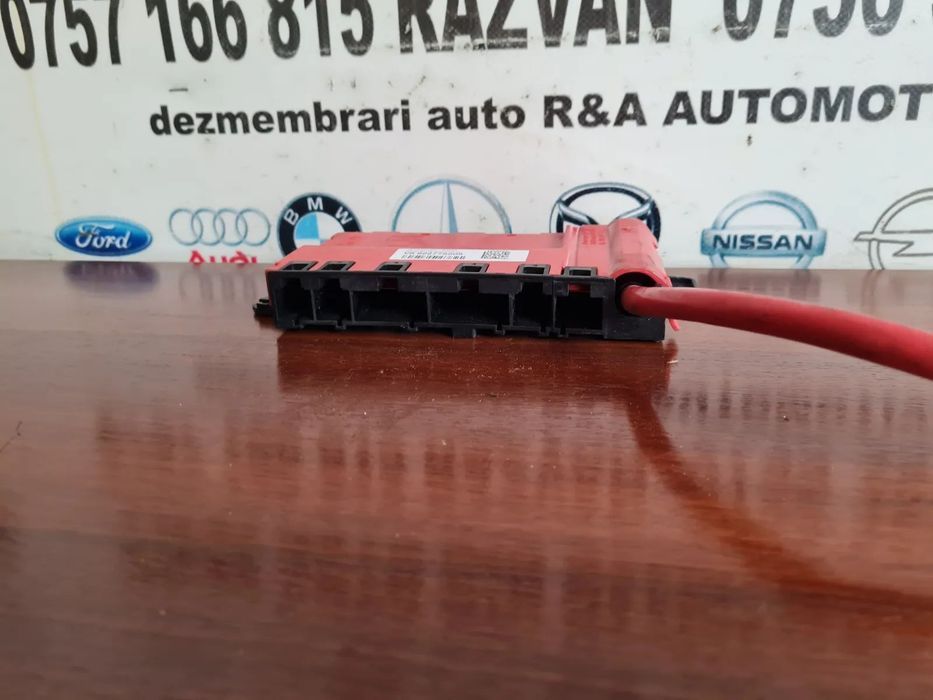 Distribuitor Borna Baterie Bmw F30 F31 Cod  - Dezmembrari Arad