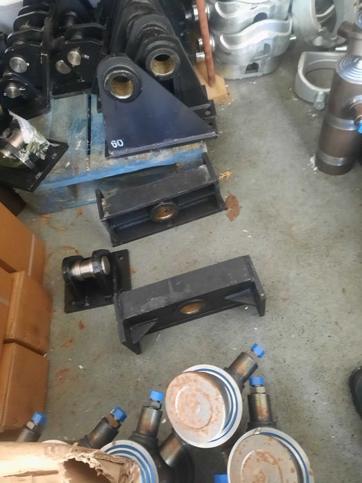 Renault kerax 8×4 cilindru basculare, camion