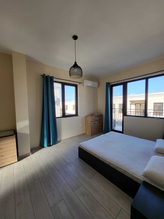 Дава се под наем Къща в Бургас, Сарафово - 140 кв.м за 1000 € - Снимка #1