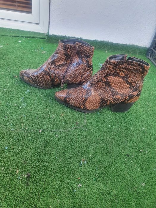 Дамски боти различни