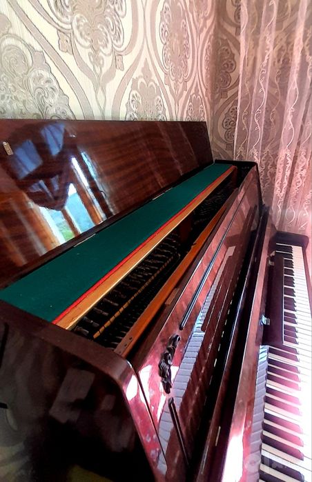 Fortepiano lirika