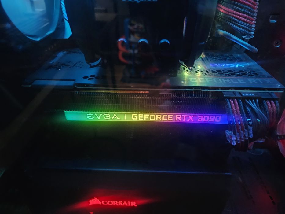 Видео Карта EVGA RTX 3090 FTW3 Ultra