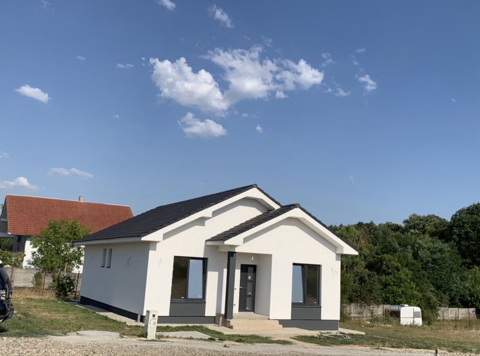 Casa  4  camere,Alparea 105 000 €