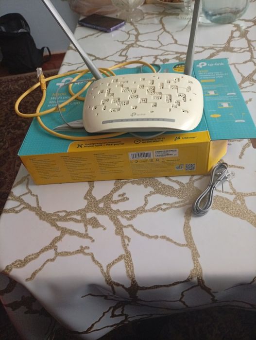 Продам Wi-Fi роутер с модемом ADSL2