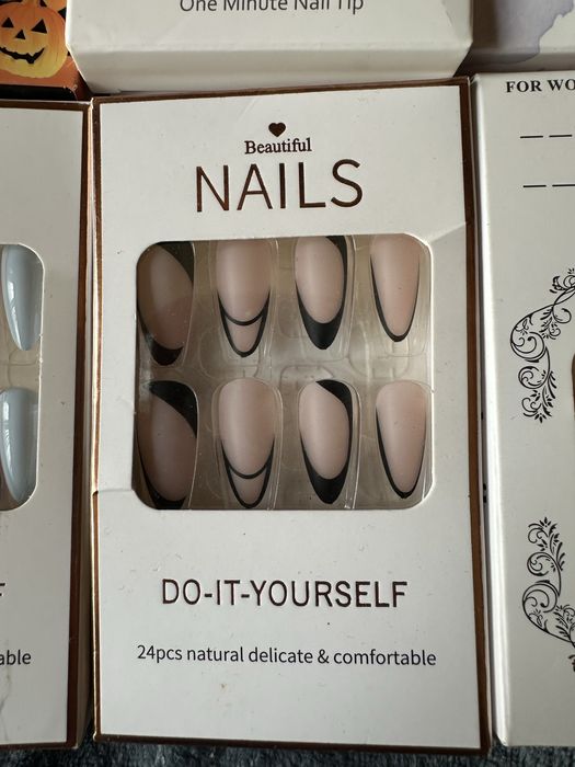 Изкуствени нокти