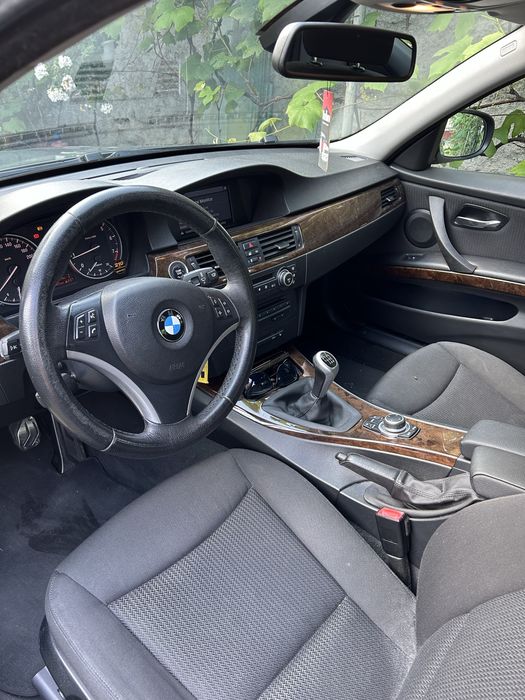 BMW E90  320i N43