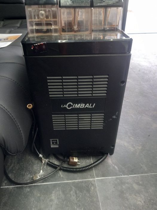 Професионална кафемашина La Cimbali