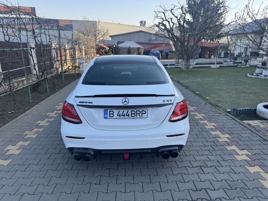 Mercedes E43 AMG 4MATIC