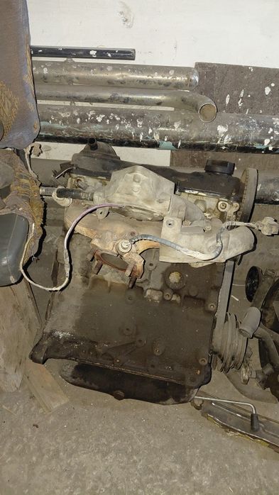 Матор-каропка Пассат б4 1.8