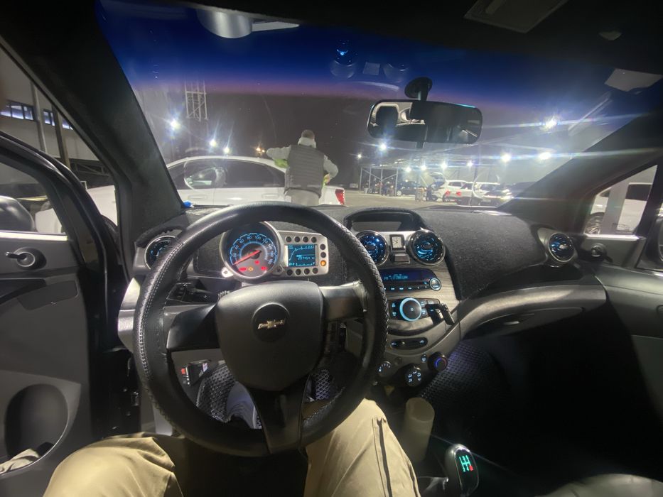 Спарк 2012 кота матор