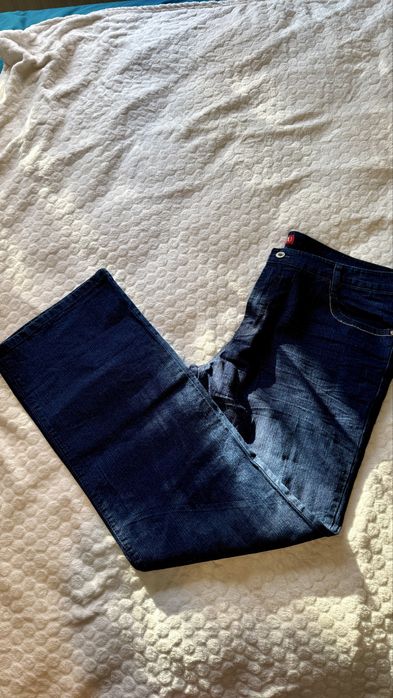 Blugi damă cu aplicații – mărimea 48