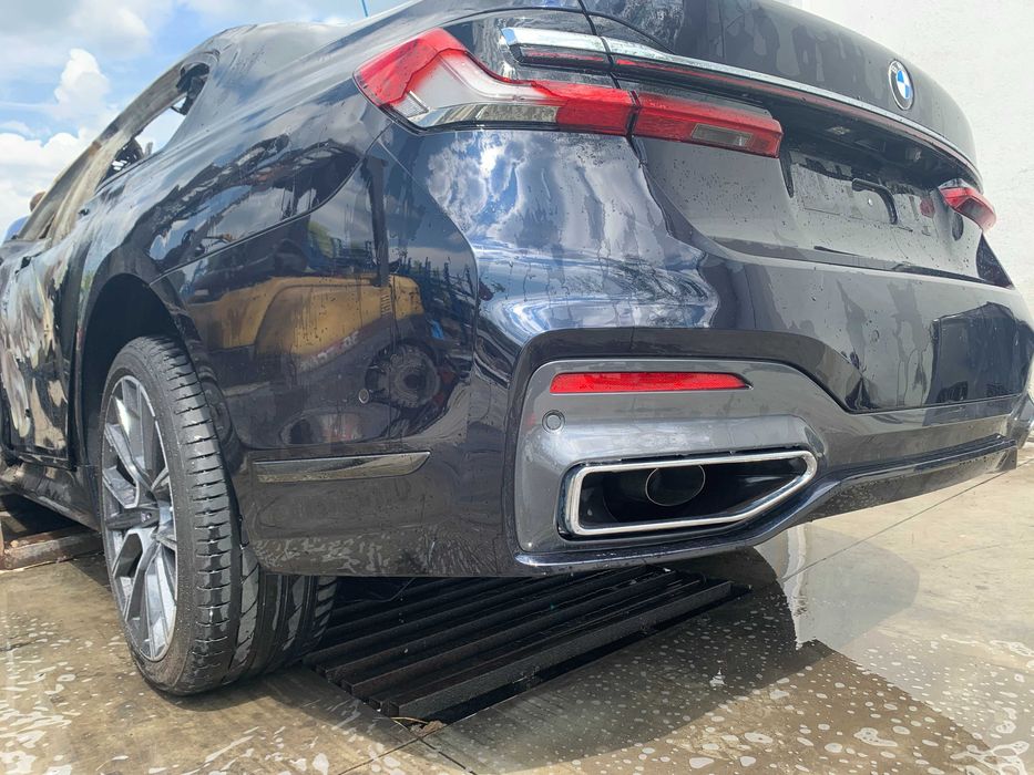 Dezmebrez bmw 730 d g11/stopuri/punte spate/stop/bara/oglinda