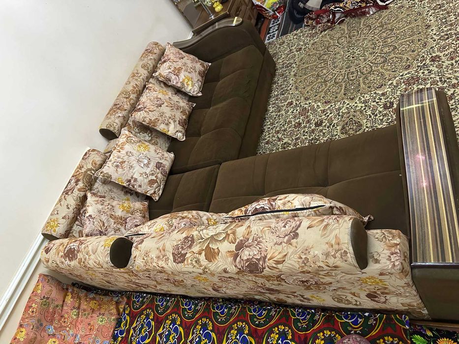 Уголок диван срочни