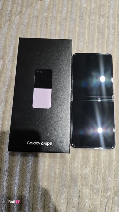 Samsung Z flip5 512GB цвят Lavender