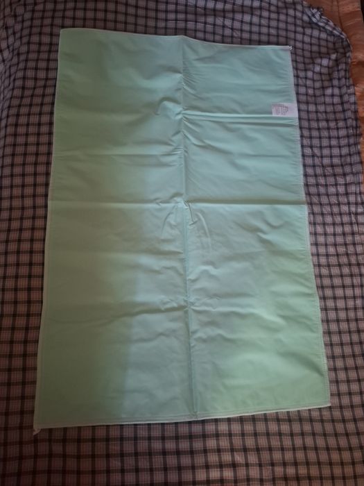 Пеленка многоразовая, непромокаемая, размер 60х90, производство США.