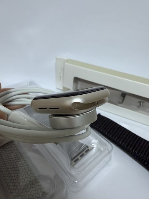 Apple Watch SE 2 2024 40mm Starlight
