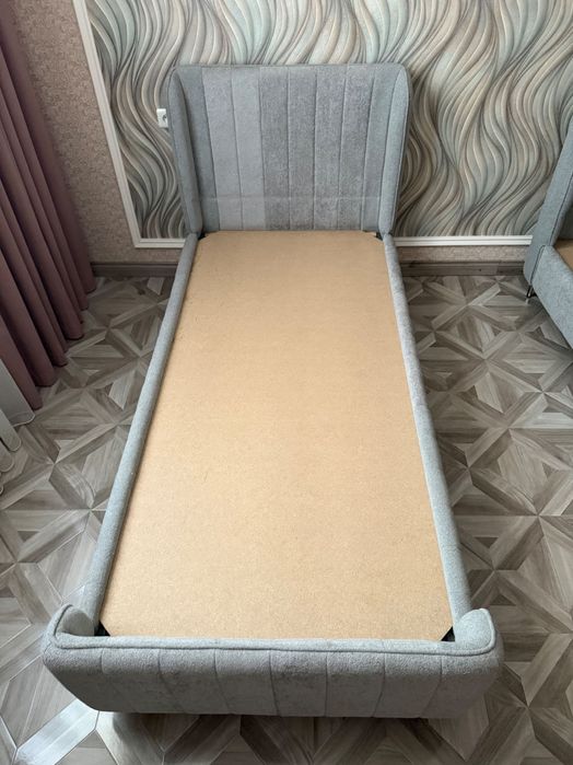 кровати одноместные 2 шт