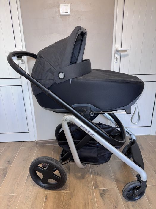 Комбинирана бебешка количка Maxi Cosi Lila Nomad Black и MaxiCosi Jade