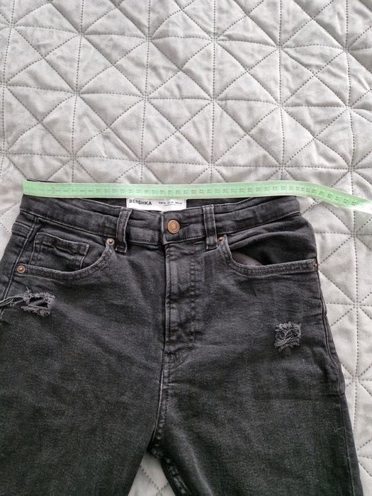 Blugi negri baieti- Bershka