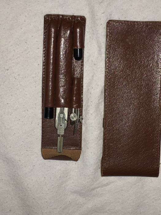 Set de buzunar pentru desen tehnic SKALA Poland in stare foarte buna.