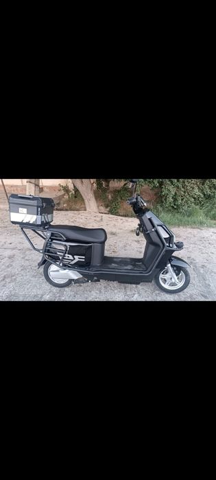 Skuter sotiladi..