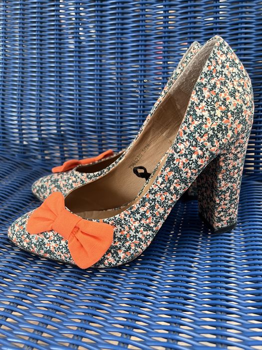 Pantofi cu toc si fundita Primark mărimea 38