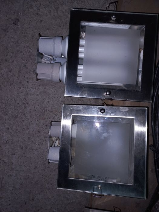 Лампи за окачен таван