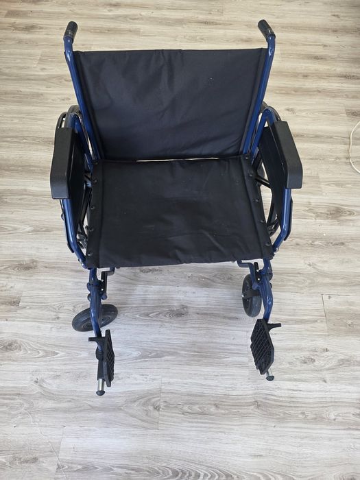 Scaun cu rotile pentru supraponderali (bariatric), pliabil, otel, sezu