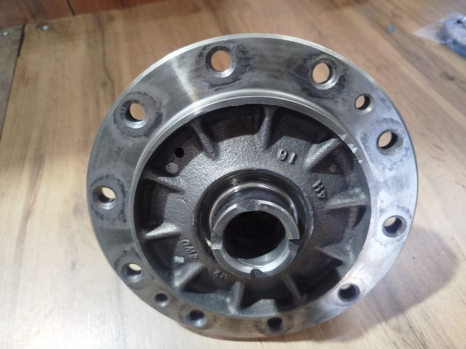 Продам корпус дифференциациала хундай Санта фе