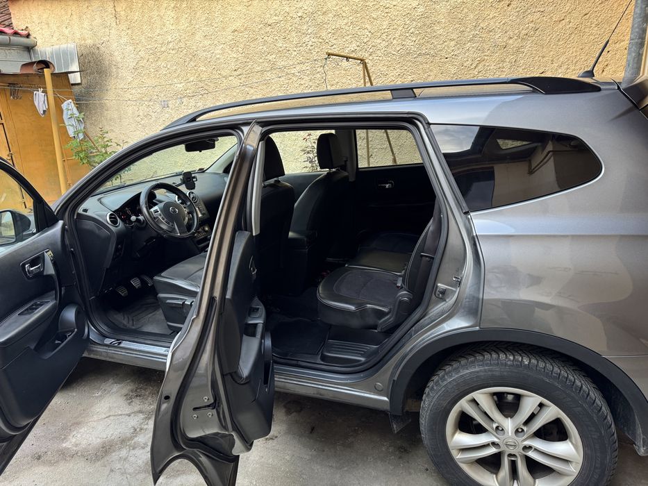 Nissan Qashqai+2  2014