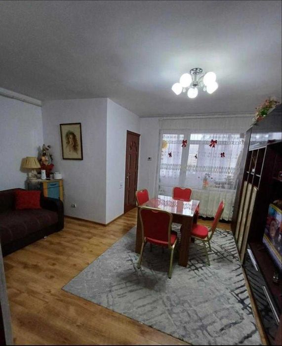 Închiriez apartament cu o cameră