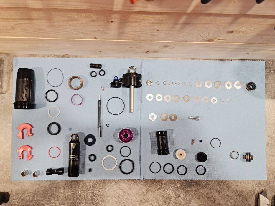 Service suspensii Rockshox Fox Marzocchi X-fusion Sr Suntour