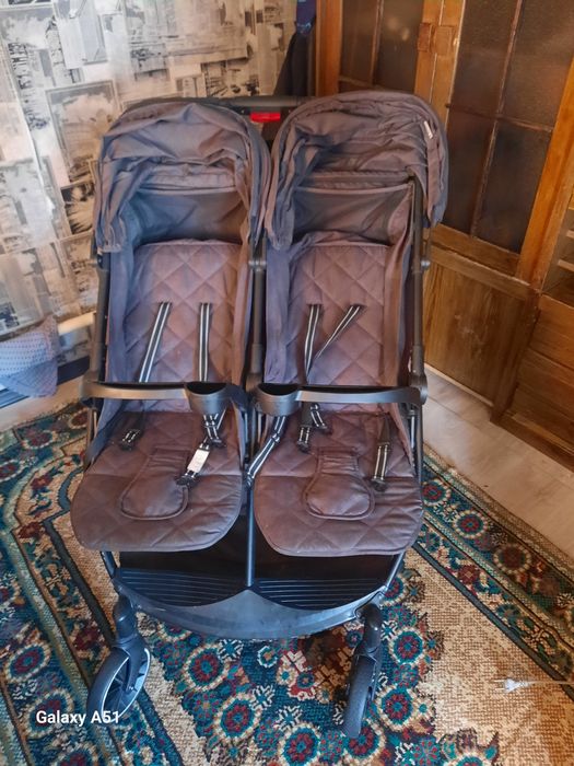 Продам коляску для двойни