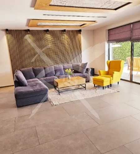 Продава се Къща в с. Марково, Област Пловдив - 365 кв.м за 2000 €/кв.м - Снимка #1