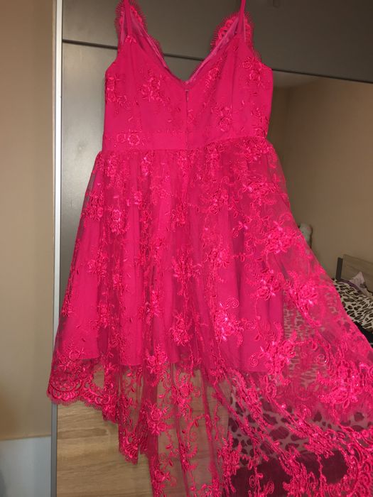 Vand rochie eleganta cu trena