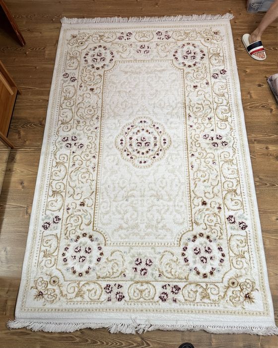 Covoare lâna foarte putin folosite