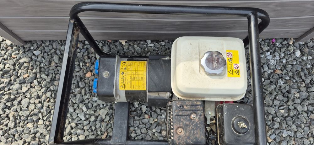 Honda generator curent