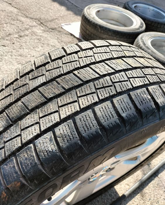 Мерседес диски с зимней резиной