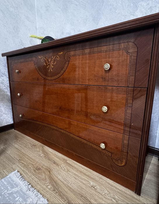 Продам спальни гарнитур