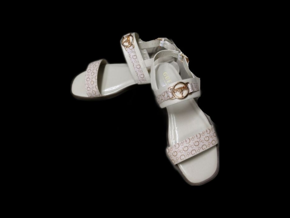 Дамски сандали Guess