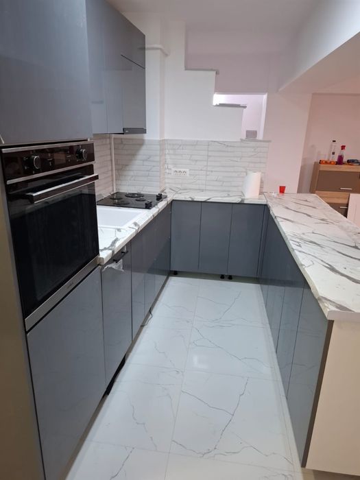 Montaj mobilier, tamplarie si scari din lemn masiv