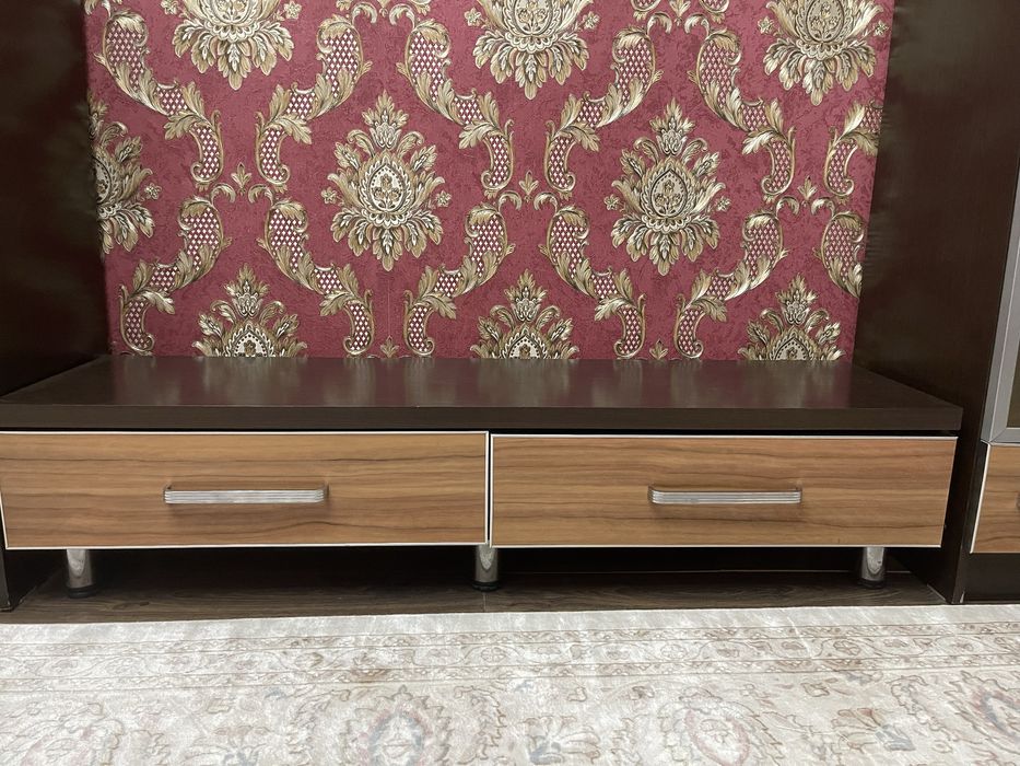 Комод- подставка под телевизор