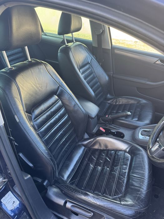 Interior piele cu incalzire in sacune Volkswagen Jetta (162 / 163) 2.0 TDI CFFB 2012