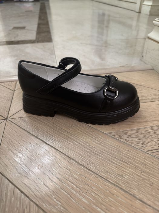 Туфли на девочку