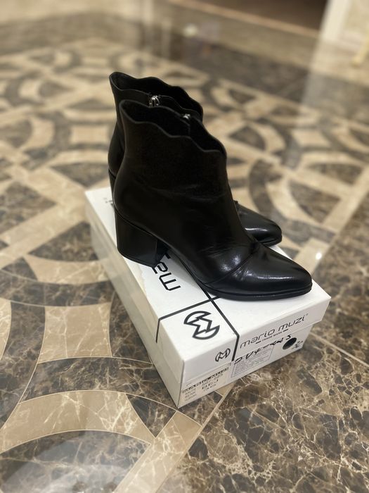 Продам ботильоны - казаки