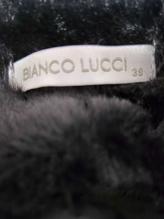 Тънко меко яке от еко косъм