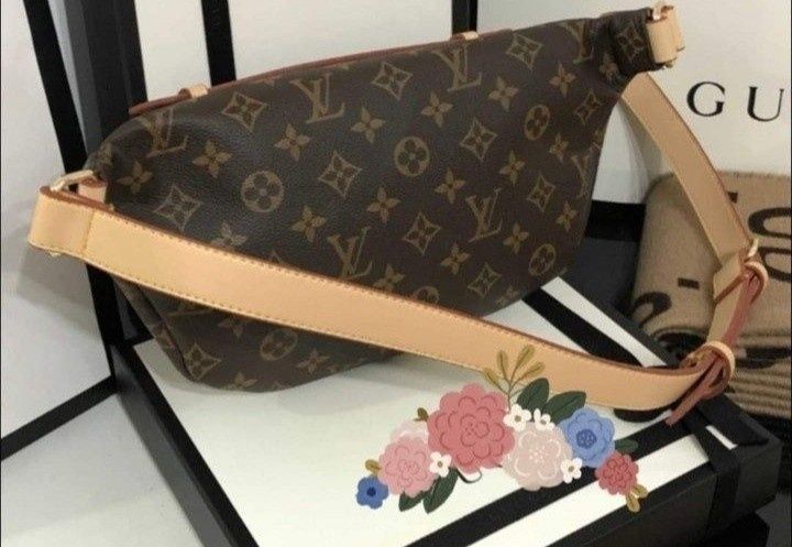 Borseta LV new model unisex, curea reglabila, etichetă, saculet