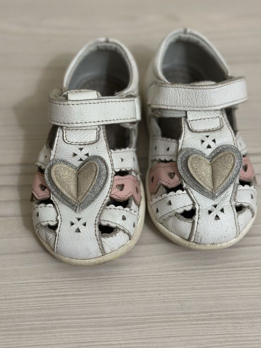 Детские сандалии на девочку 24 р