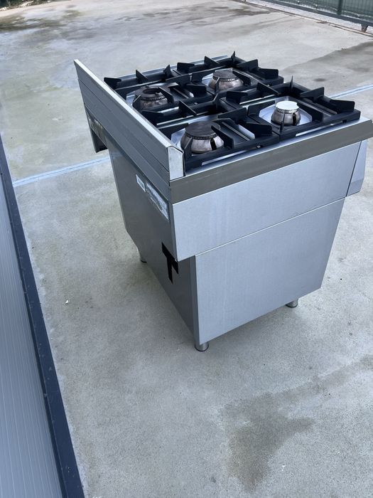 Aragaz - masina de gatit - 4 arzatoare - Stalgast Polonia - linia 700